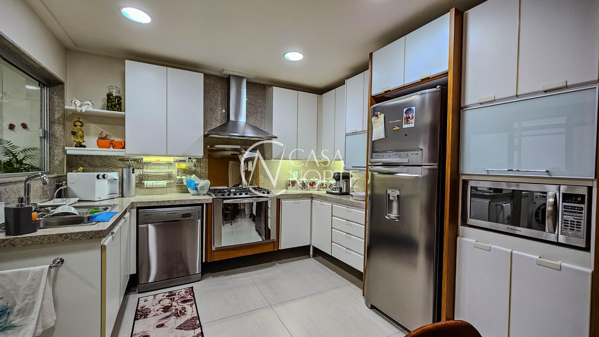 Apartamento à venda com 3 quartos, 304m², 3 suítes, 4 vagas, Rua Artur Rocha no bairro Auxiliadora em Porto Alegre