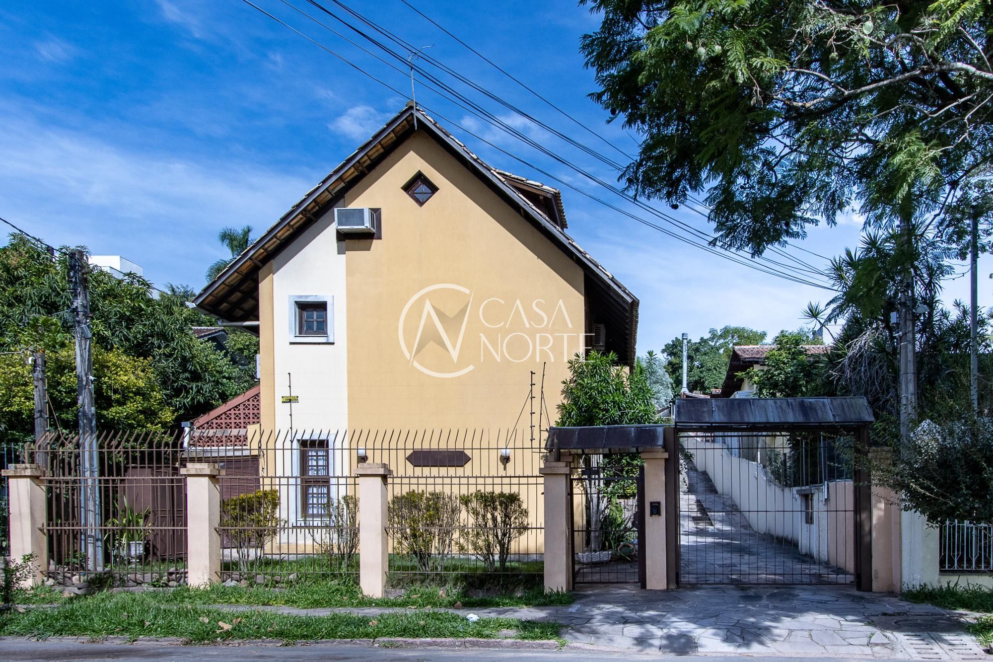 Casa de Condomínio à venda com 3 quartos, 143m², 1 suíte, 1 vaga, Rua Landel de Moura no bairro Tristeza em Porto Alegre