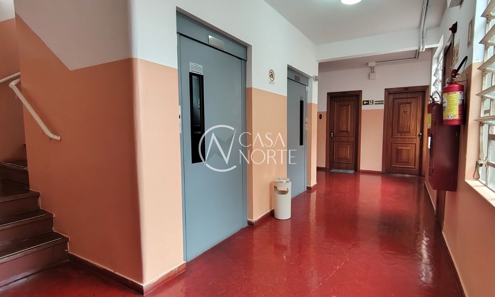 Apartamento à venda com 3 quartos, 101m², Rua dos Andradas no bairro Centro Histórico em Porto Alegre