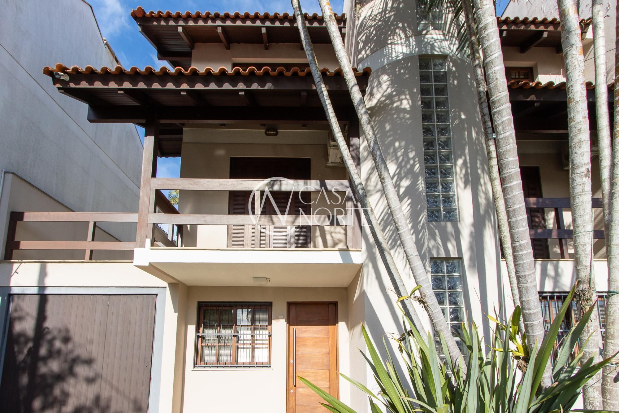 Casa à venda com 3 quartos, 203m², 1 suíte, 2 vagas, Rua Doutor Pitrez no bairro Ipanema em Porto Alegre