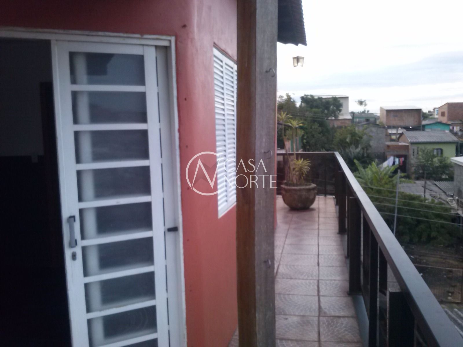 Casa à venda com 3 quartos, 200m², 4 vagas, Rua General Sady Cahen Fischer no bairro Costa e Silva em Porto Alegre