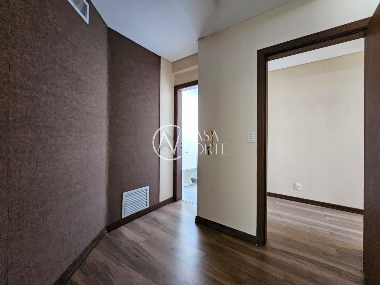 Conjunto Comercial à venda com 2 quartos, 44m², Rua Doutor Florêncio Ygartua no bairro Moinhos de Vento em Porto Alegre