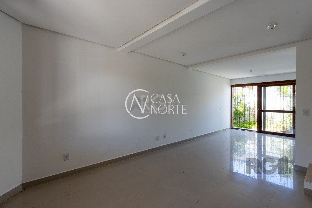 Casa à venda com 3 quartos, 180m², 1 suíte, 2 vagas, Rua Manoel Fernandes no bairro Guarujá em Porto Alegre