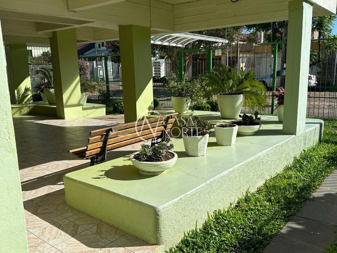 Apartamento à venda com 2 quartos, 54m², 1 vaga, Rua Professor Guerreiro Lima no bairro Partenon em Porto Alegre