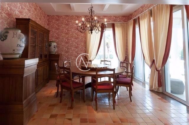 Casa de Condomínio à venda com 5 quartos, 1165m², 5 suítes, 4 vagas, Avenida Juca Batista no bairro Belém Novo em Porto Alegre