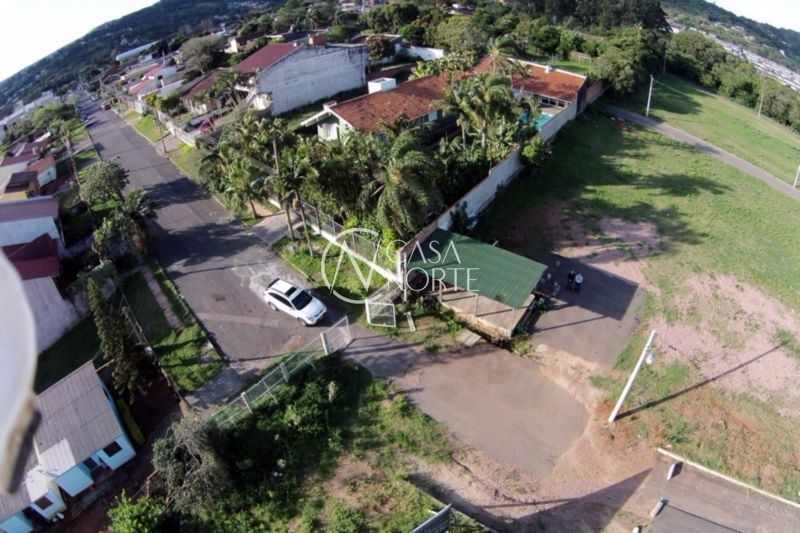 Terreno à venda  com 192m², Rua Catarino Andreatta no bairro Vila Nova em Porto Alegre