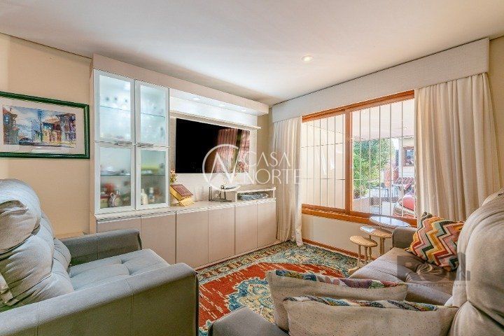 Casa de Condomínio à venda com 3 quartos, 250m², 1 suíte, 2 vagas, Rua Landel de Moura no bairro Tristeza em Porto Alegre