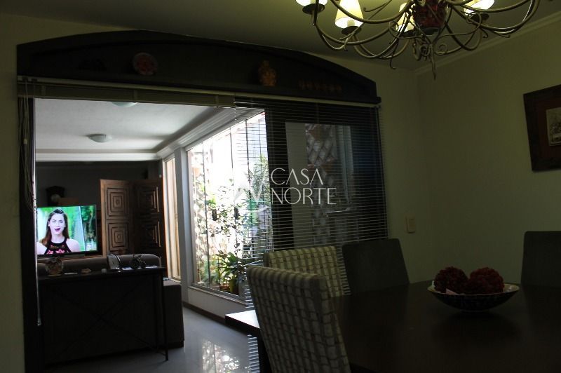 Casa de Condomínio à venda com 3 quartos, 156m², 1 suíte, 2 vagas, Avenida Cai no bairro Cristal em Porto Alegre