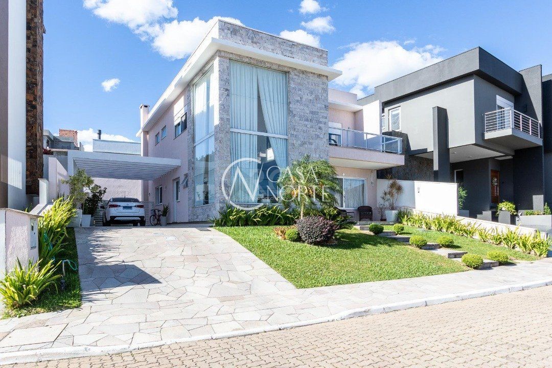 Casa de Condomínio à venda com 3 quartos, 203m², 3 suítes, 4 vagas, Rua Ivo Walter Kern no bairro Hípica em Porto Alegre
