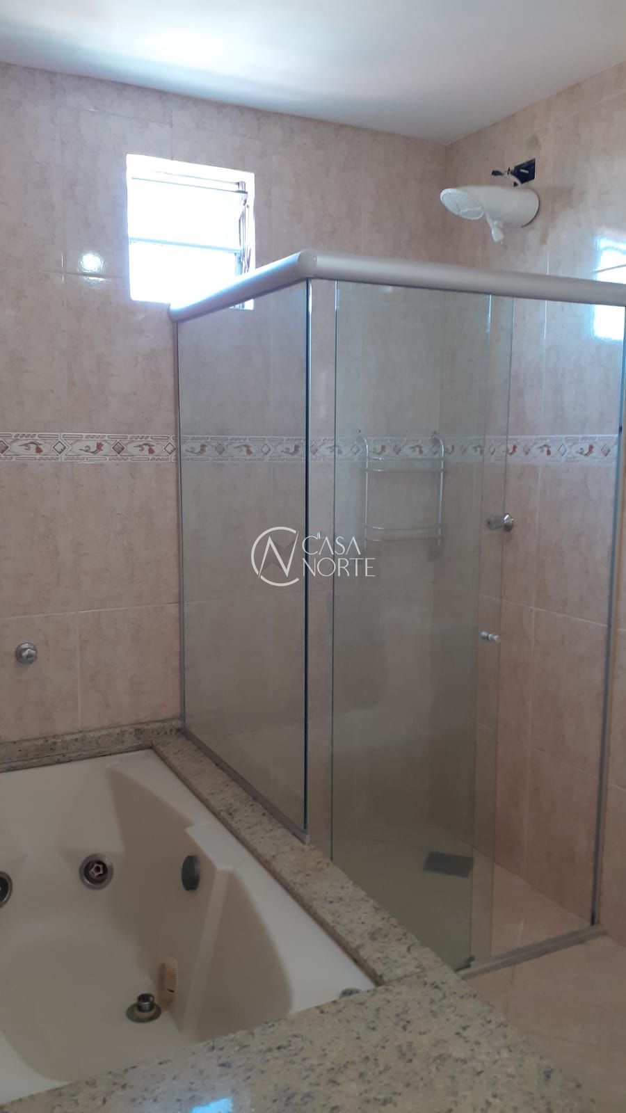 Casa à venda com 4 quartos, 250m², 1 suíte, 2 vagas, Rua João Pereira dos Santos no bairro Costa e Silva em Porto Alegre