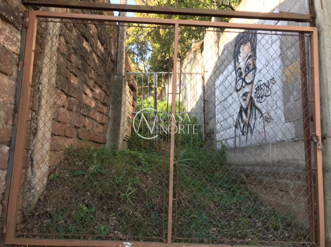 Terreno à venda  com 500m², Avenida Vicente Monteggia no bairro Cavalhada em Porto Alegre