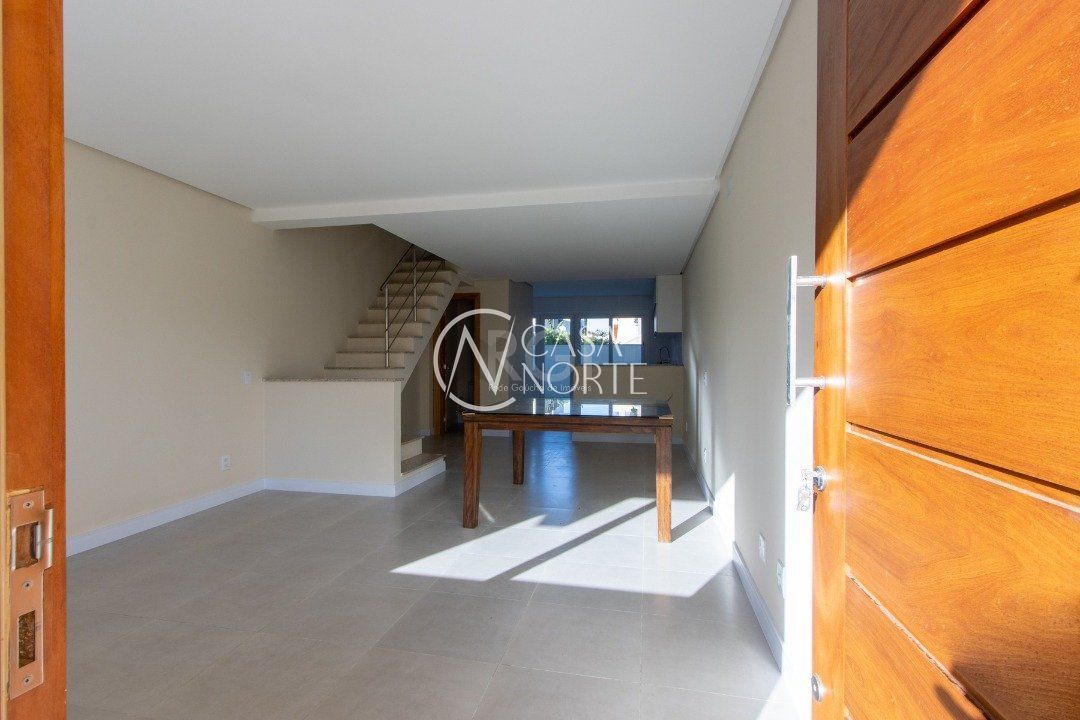 Casa à venda com 3 quartos, 130m², 1 suíte, 1 vaga, Rua Alamo no bairro Hípica em Porto Alegre