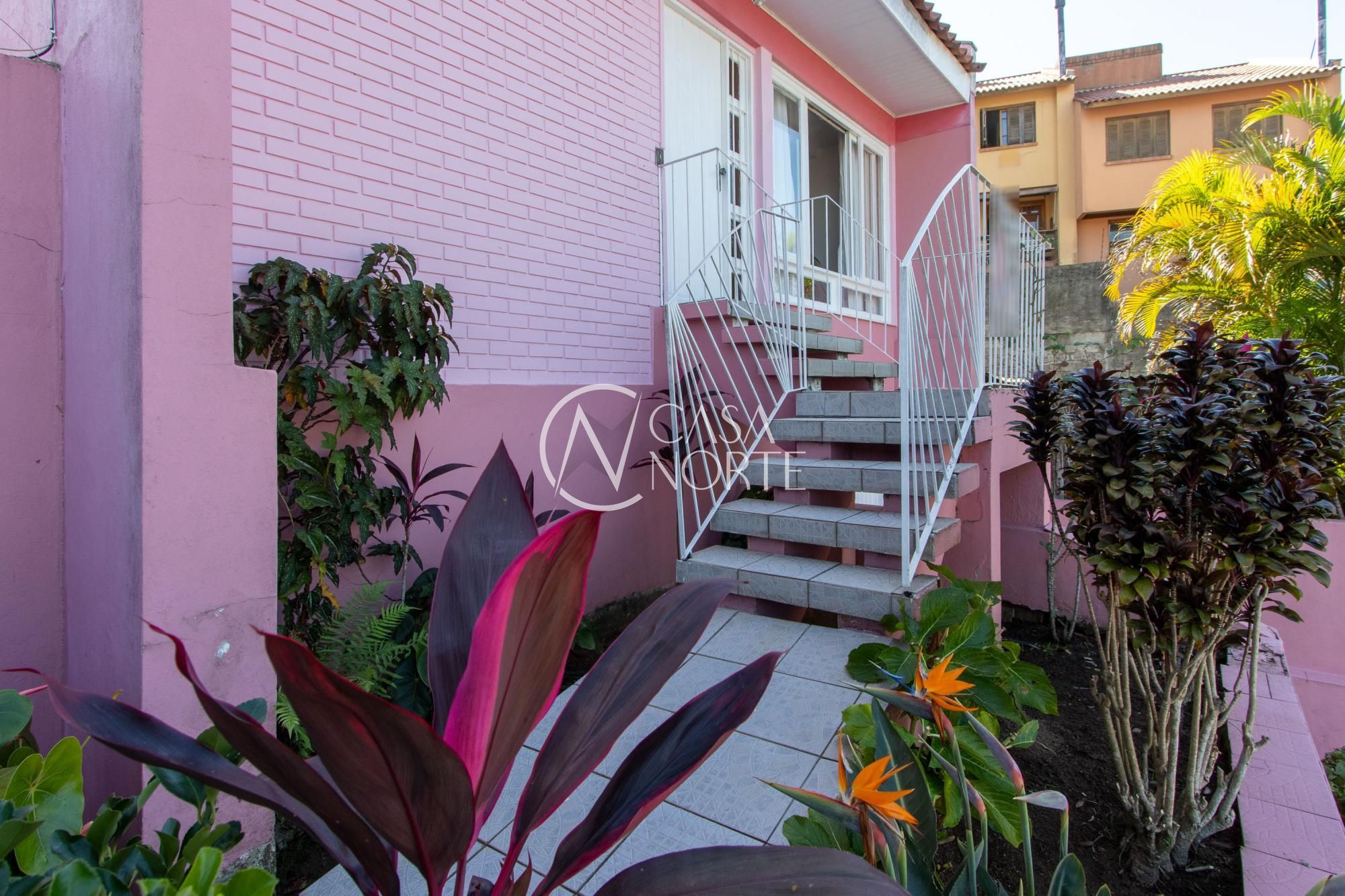 Casa de Condomínio à venda com 3 quartos, 193m², 1 suíte, 3 vagas, Rua Professor Antônio José Remião no bairro Espírito Santo em Porto Alegre