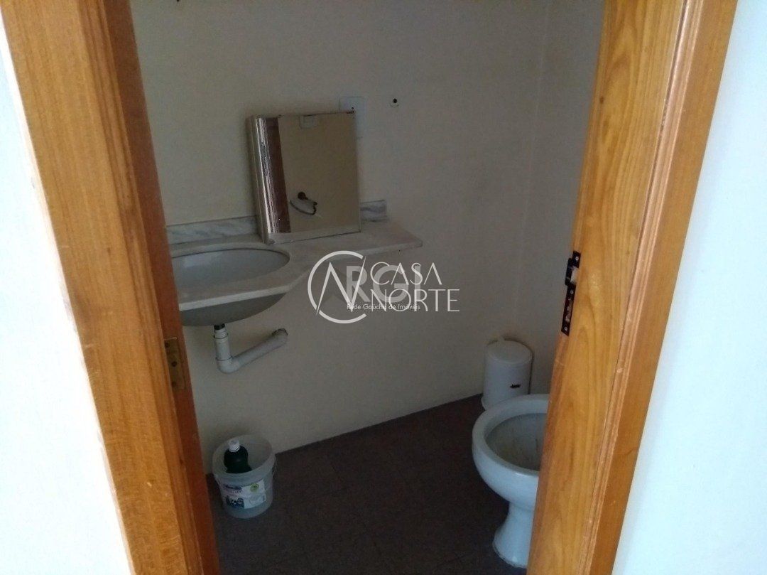 Sala Comercial à venda , 31m², Avenida Protásio Alves no bairro Petrópolis em Porto Alegre