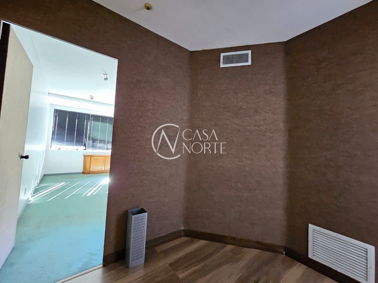 Conjunto Comercial à venda com 2 quartos, 44m², Rua Doutor Florêncio Ygartua no bairro Moinhos de Vento em Porto Alegre