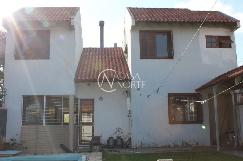 Casa à venda com 4 quartos, 255m², 1 suíte, 2 vagas, Rua Padre João Batista Reus no bairro Vila Conceição em Porto Alegre