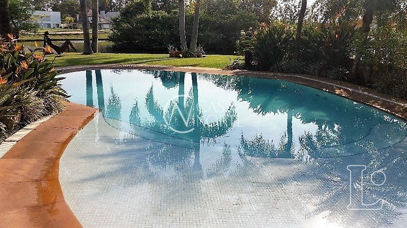 Casa de Condomínio à venda com 3 quartos, 341m², 3 suítes, 2 vagas, Avenida Juca Batista no bairro Terraville em Porto Alegre