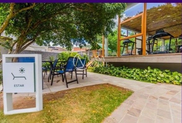 Casa de Condomínio à venda com 3 quartos, 211m², 2 suítes, 2 vagas, Avenida Clemenciano Barnasque no bairro Teresópolis em Porto Alegre