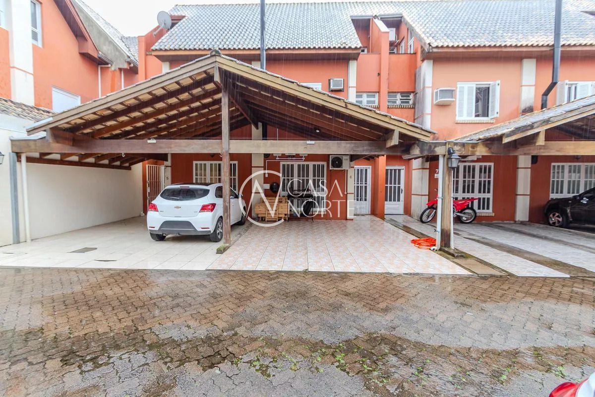 Casa de Condomínio à venda com 3 quartos, 140m², 1 suíte, 2 vagas, Rua Sepé Tiaraju no bairro Teresópolis em Porto Alegre