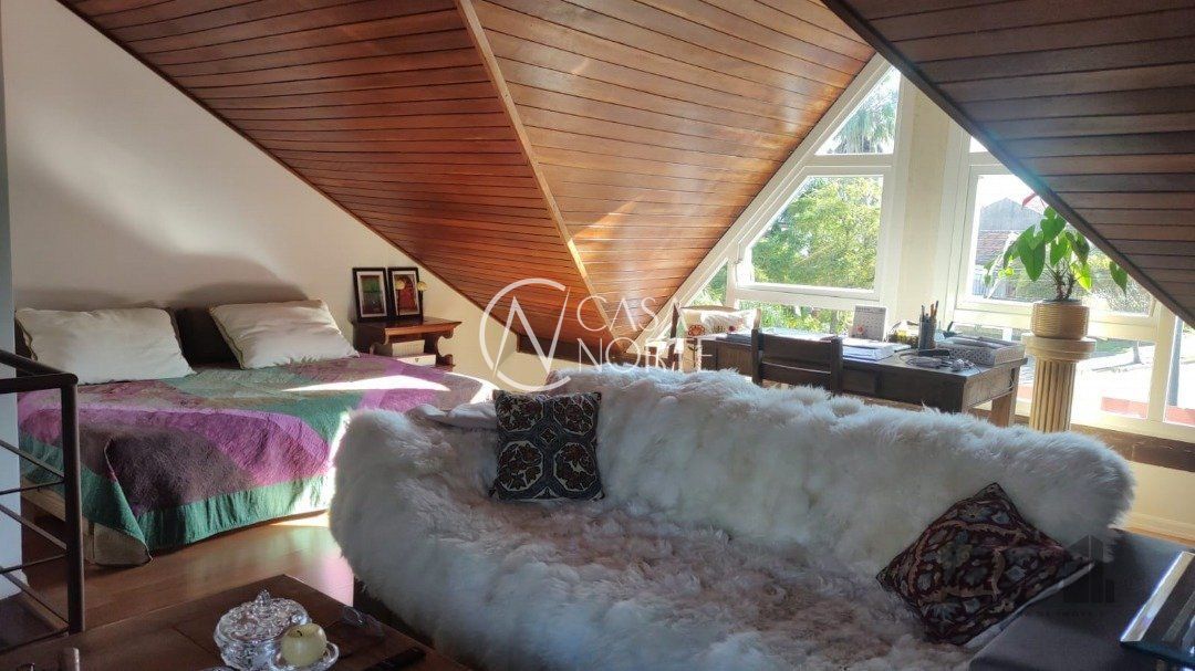 Casa de Condomínio à venda com 3 quartos, 118m², 1 suíte, 2 vagas, Avenida Cai no bairro Cristal em Porto Alegre