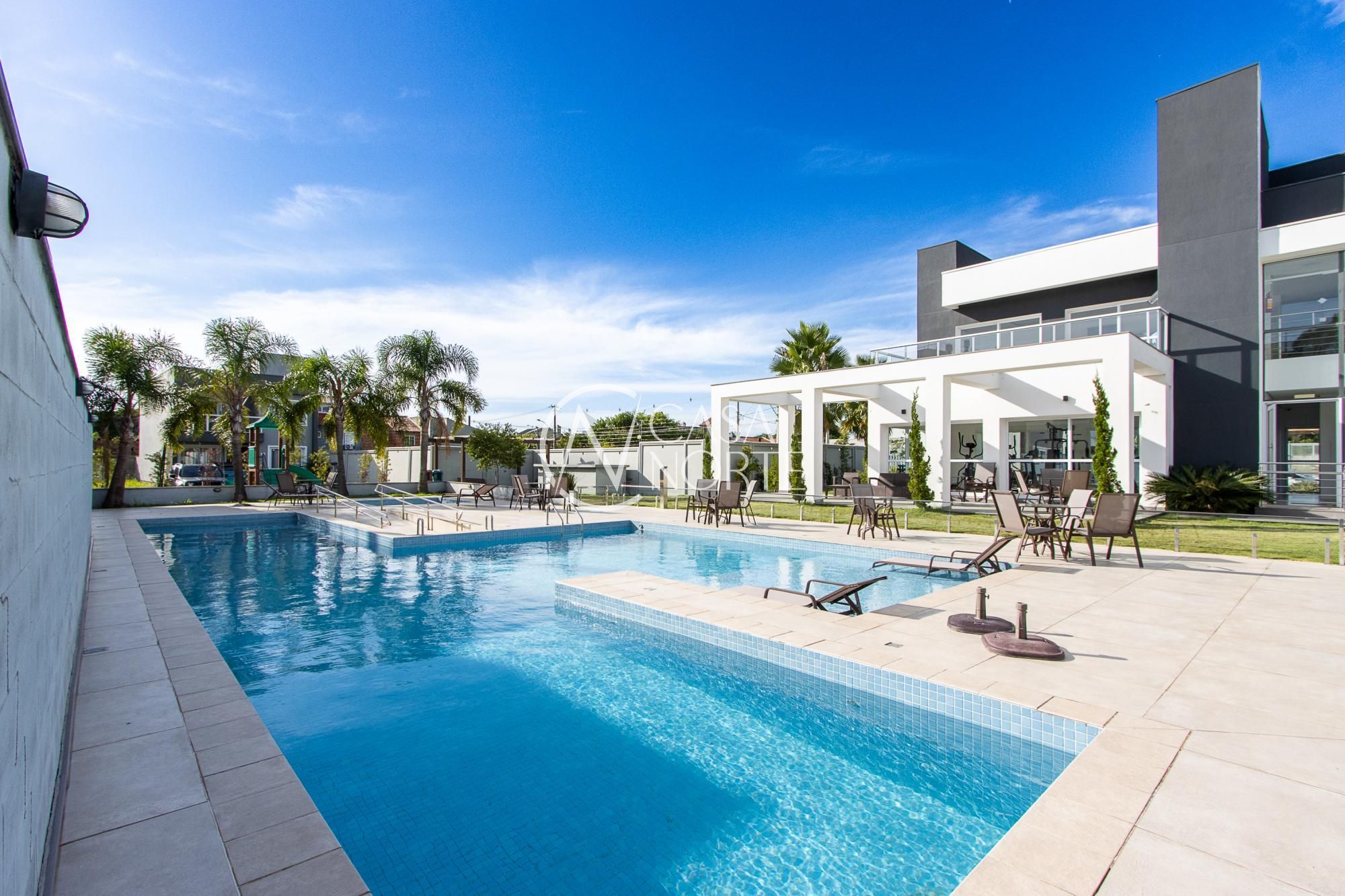 Casa de Condomínio à venda com 3 quartos, 216m², 3 suítes, 2 vagas, Rua Sinai no bairro Ipanema em Porto Alegre