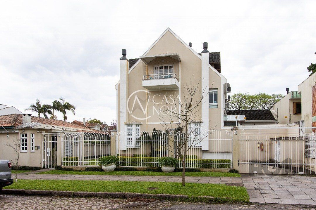 Casa de Condomínio à venda com 4 quartos, 224m², 2 suítes, 2 vagas, Rua General Rondon no bairro Tristeza em Porto Alegre