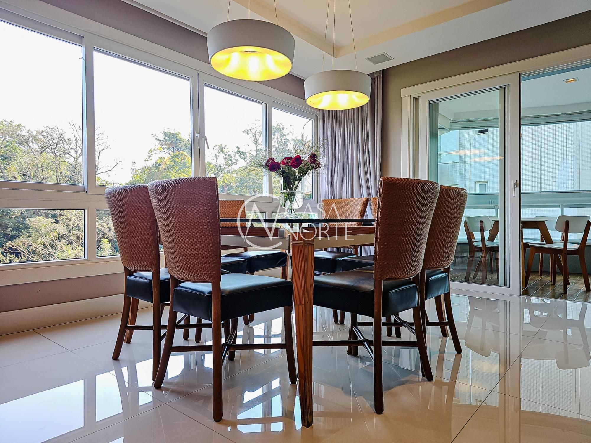 Apartamento à venda com 3 quartos, 202m², 3 suítes, 3 vagas, Rua Coronel Bordini no bairro Bela Vista em Porto Alegre