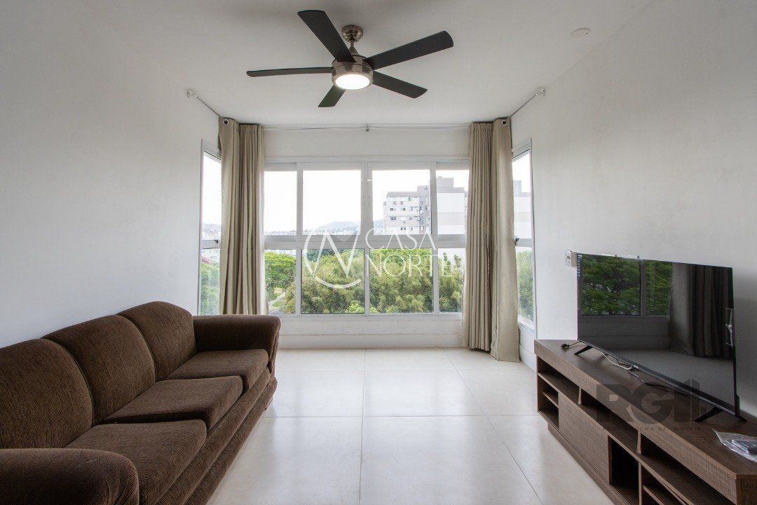 Apartamento à venda com 2 quartos, 71m², 1 suíte, 2 vagas, Rua Coronel Aristides no bairro Camaquã em Porto Alegre