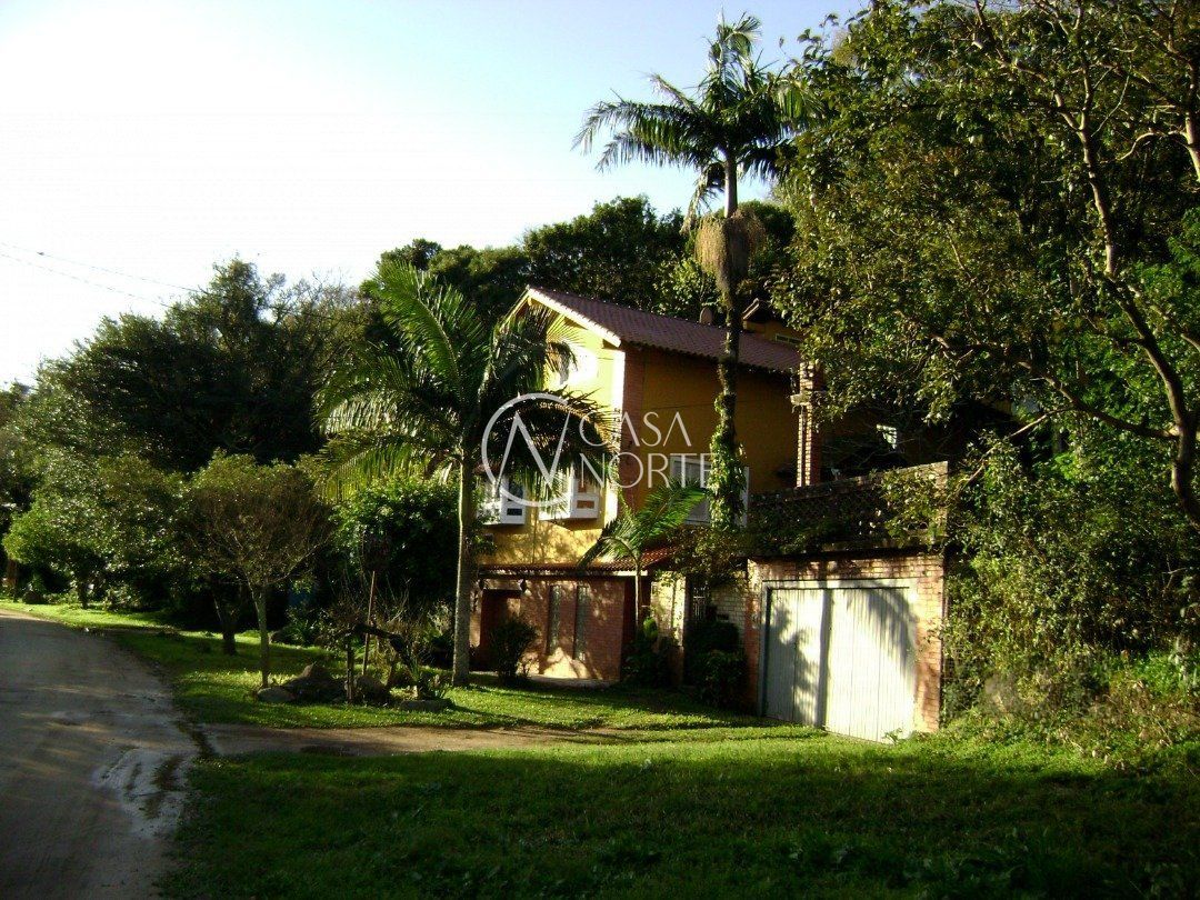 Casa à venda com 2 quartos, 170m², 1 suíte, 1 vaga, Avenida Beira Rio no bairro Belém Novo em Porto Alegre