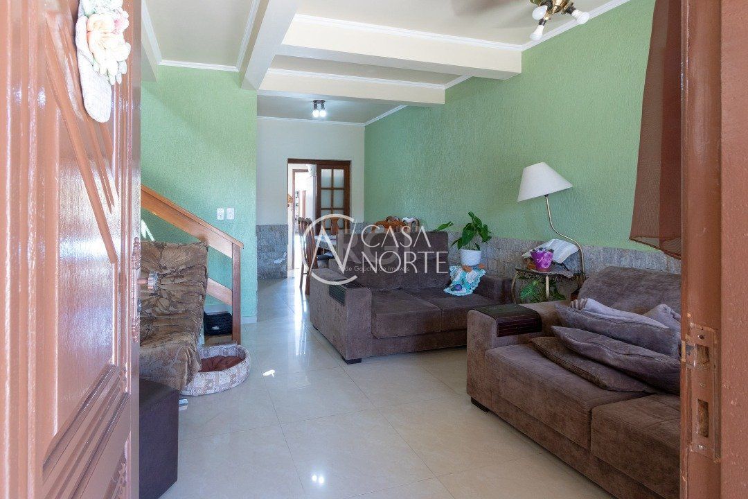 Casa à venda com 3 quartos, 175m², 1 suíte, 3 vagas, Rua Antônio Ribeiro Messias no bairro Aberta dos Morros em Porto Alegre