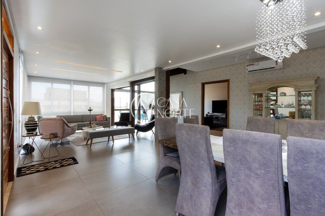 Casa de Condomínio à venda com 6 quartos, 627m², 3 suítes, Rua Alcebíades Antônio dos Santos no bairro Nonoai em Porto Alegre