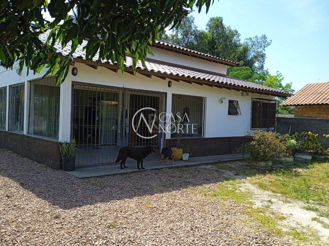 Casa à venda com 2 quartos, 72m², 2 suítes, Rua Oito Mil e Treze no bairro Lageado em Porto Alegre