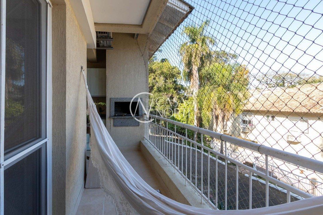 Casa de Condomínio à venda com 3 quartos, 245m², 1 suíte, 2 vagas, Avenida Coronel Marcos no bairro Pedra Redonda em Porto Alegre