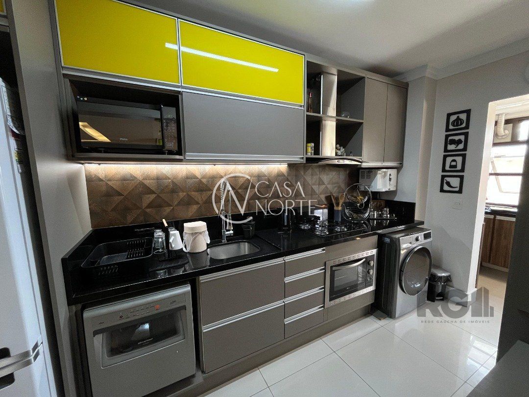 Apartamento à venda com 3 quartos, 95m², 1 suíte, Rua Frederico Etzberger no bairro Nonoai em Porto Alegre