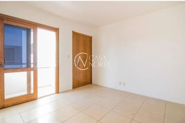 Apartamento à venda com 2 quartos, 79m², 1 vaga, Rua Oscar Schneider no bairro Medianeira em Porto Alegre