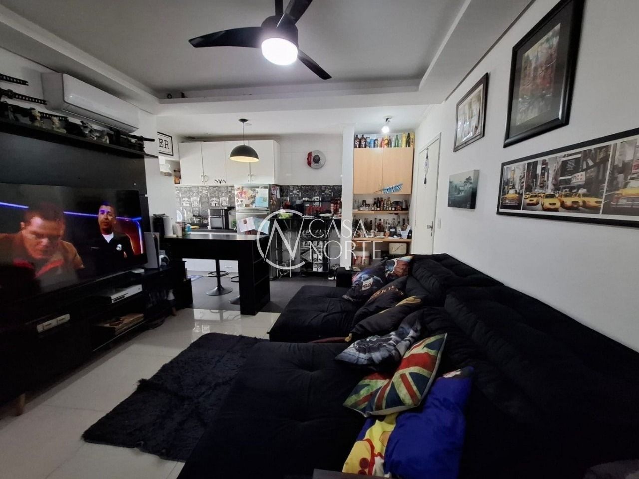 Apartamento à venda com 2 quartos, 51m², 1 vaga, Rua Ângelo Crivellaro no bairro Jardim do Salso em Porto Alegre