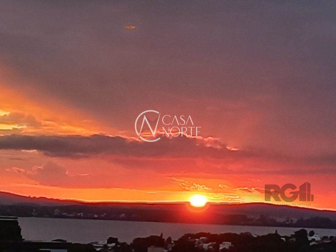 Cobertura à venda com 2 quartos, 153m², 1 suíte, 1 vaga, Rua Doutor Barcelos no bairro Tristeza em Porto Alegre