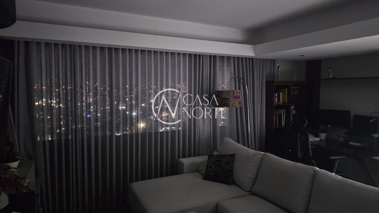 Apartamento à venda com 2 quartos, 100m², 1 suíte, 1 vaga, Avenida Bento Gonçalves no bairro Partenon em Porto Alegre