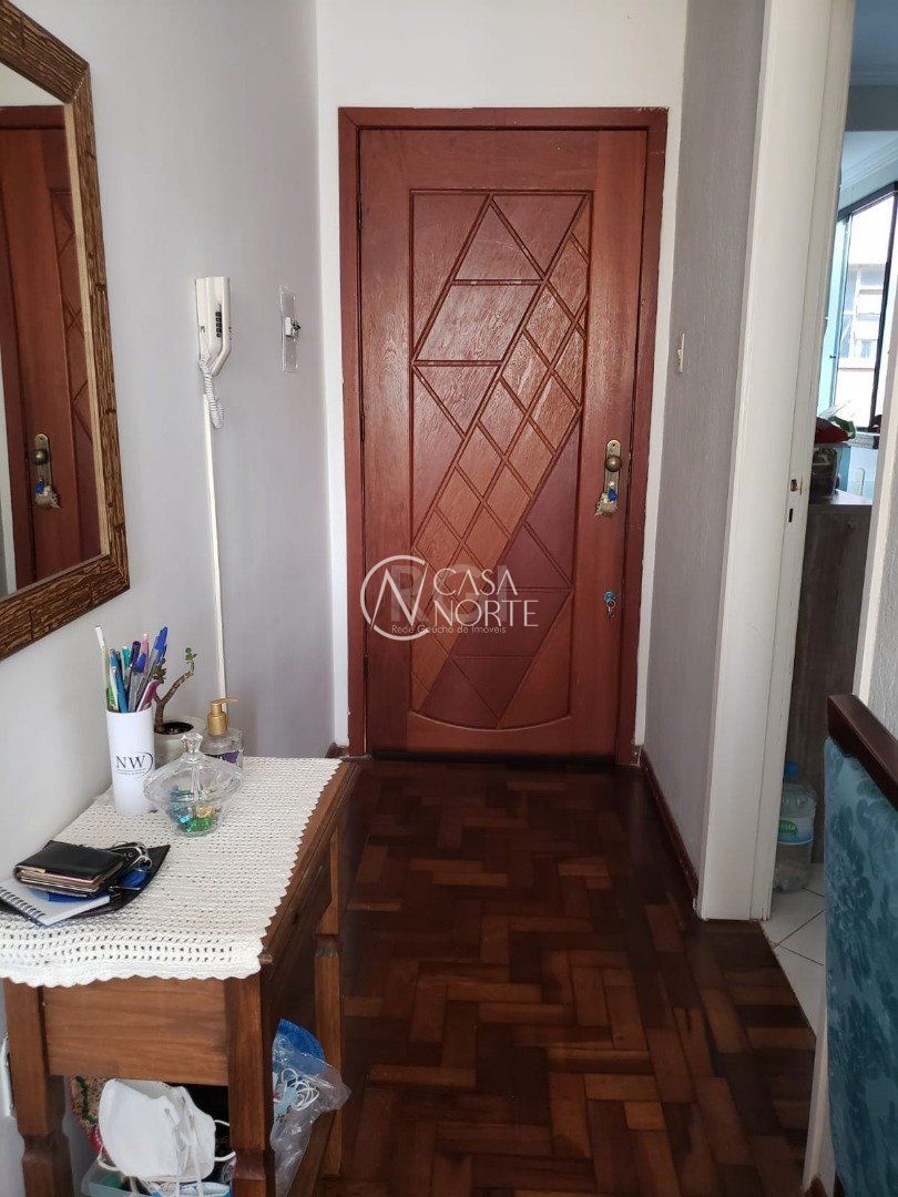 Apartamento à venda com 2 quartos, 53m², Rua Eurico Lara no bairro Medianeira em Porto Alegre