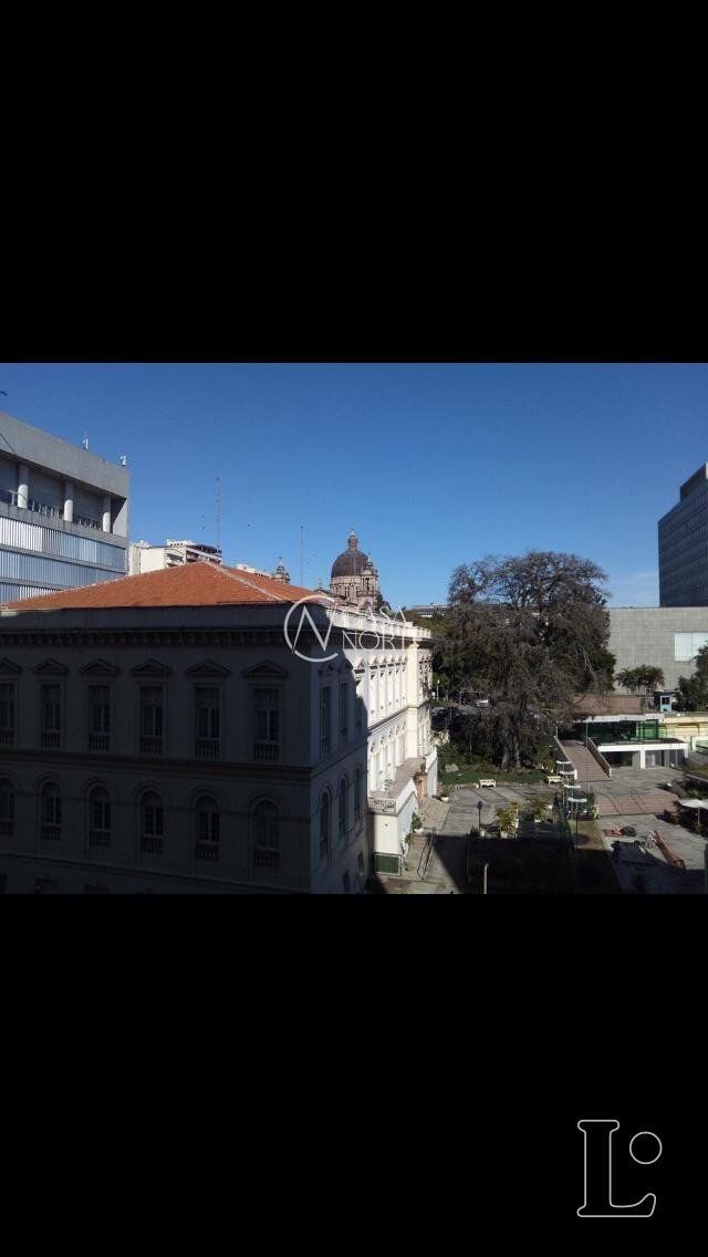 Apartamento à venda com 3 quartos, 153m², 1 suíte, 1 vaga, Rua Riachuelo no bairro Centro Histórico em Porto Alegre