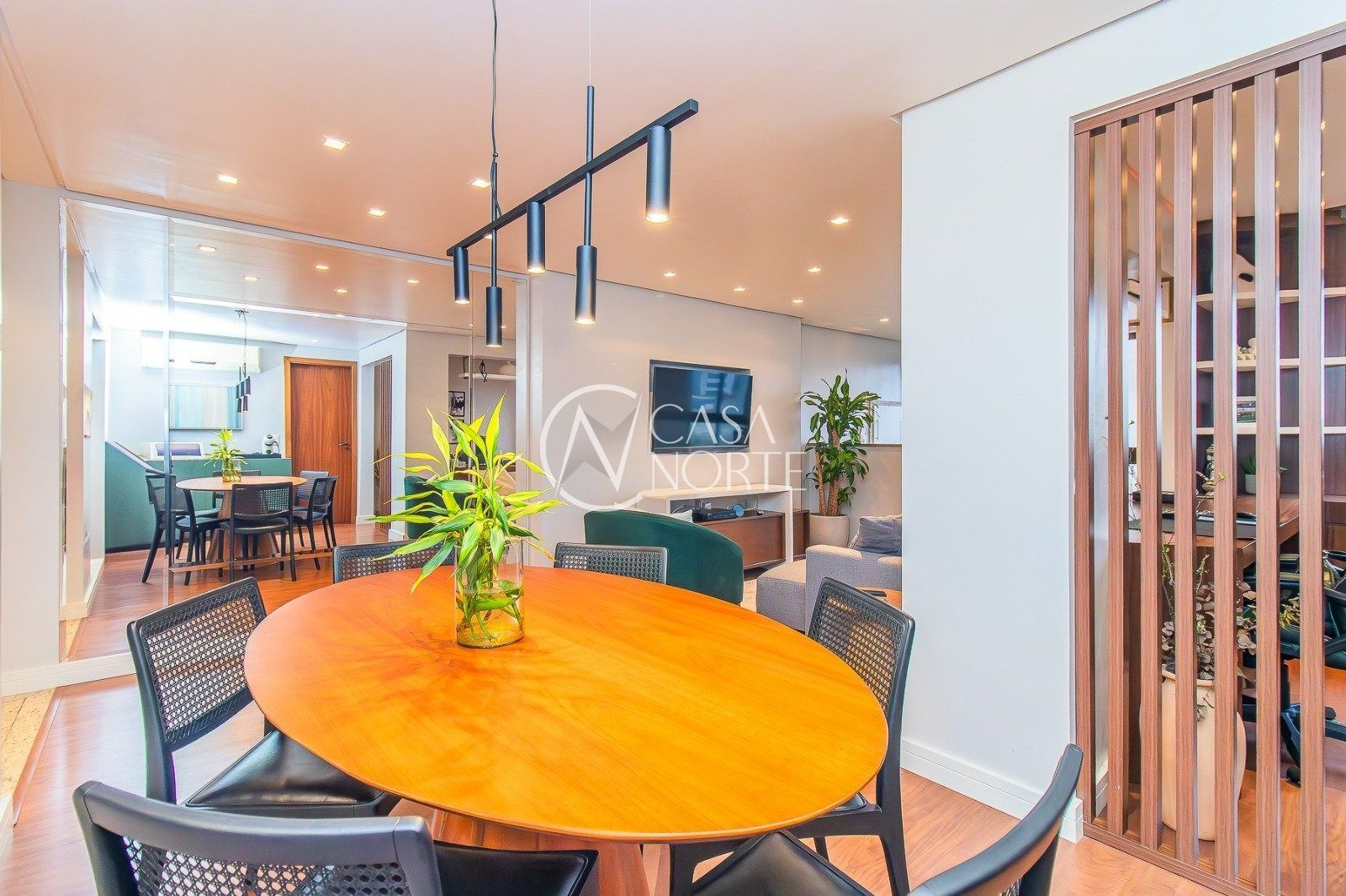 Apartamento à venda com 3 quartos, 100m², 1 suíte, 2 vagas, Rua Quintino Bocaiúva no bairro Rio Branco em Porto Alegre