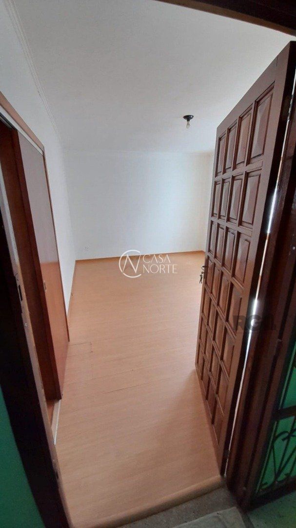Apartamento à venda com 1 quarto, 31m², Avenida Bento Gonçalves no bairro Partenon em Porto Alegre