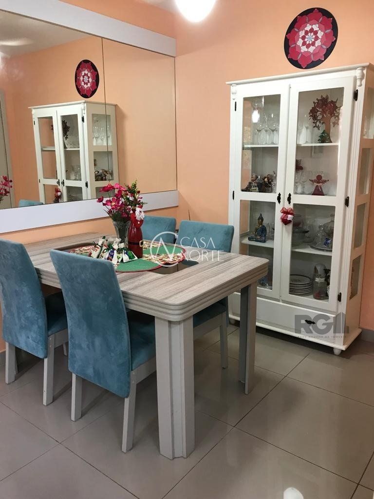 Apartamento à venda com 2 quartos, 45m², 1 vaga, Avenida Juca Batista no bairro Cavalhada em Porto Alegre