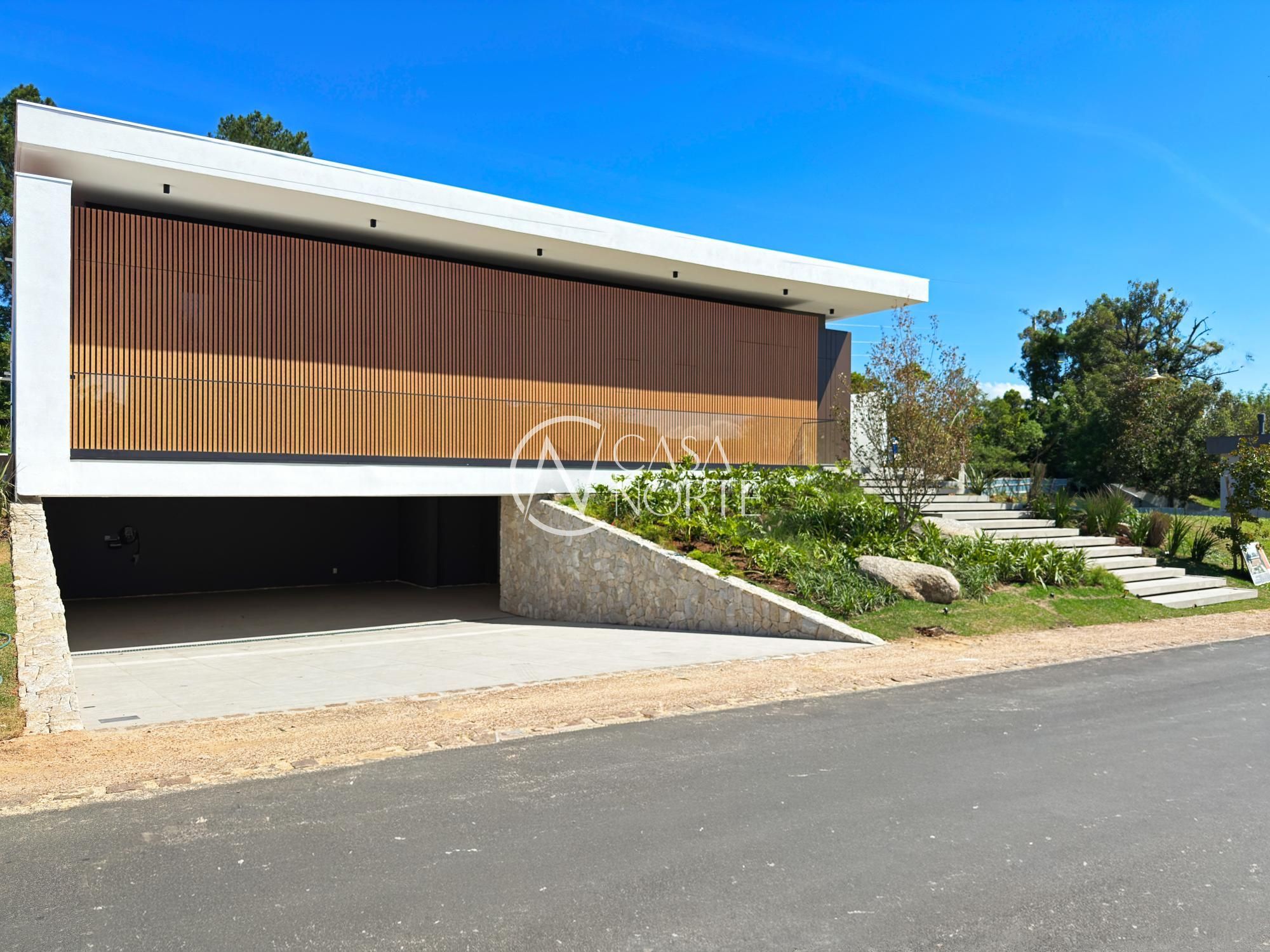 Casa de Condomínio à venda com 4 quartos, 434m², 4 suítes, 6 vagas, Avenida Juca Batista no bairro Terraville em Porto Alegre