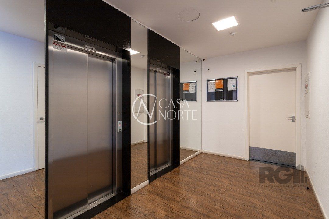 Apartamento à venda com 3 quartos, 95m², 1 suíte, 2 vagas, Rua Marechal Hermes no bairro Camaquã em Porto Alegre