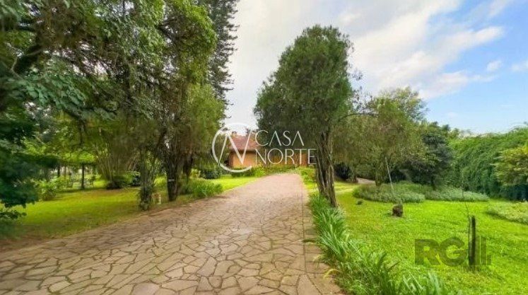 Casa à venda com 5 quartos, 524m², 2 suítes, 20 vagas, Estrada do Rincão no bairro Belém Velho em Porto Alegre