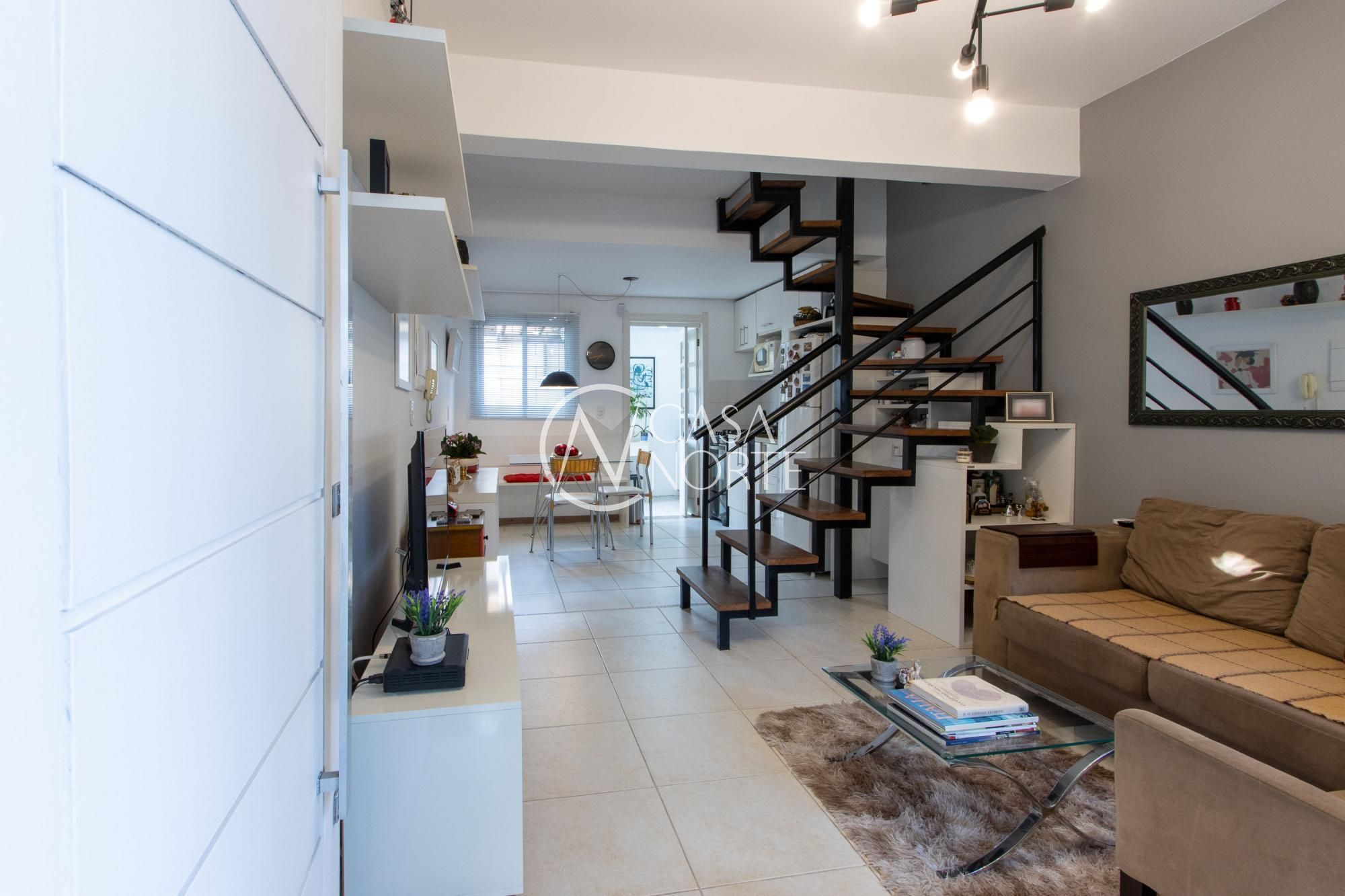 Casa de Condomínio à venda com 3 quartos, 102m², 1 suíte, 1 vaga, Avenida Juca Batista no bairro Cavalhada em Porto Alegre