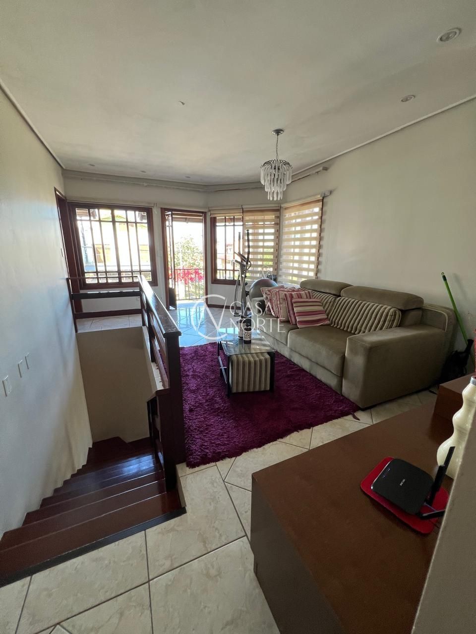 Casa à venda com 3 quartos, 250m², 1 suíte, 3 vagas, Rua Manaca no bairro Hípica em Porto Alegre