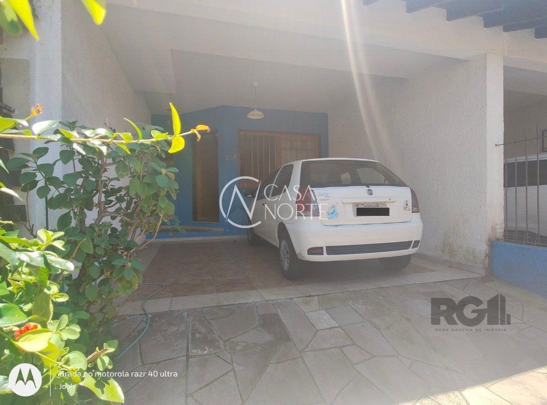 Casa à venda com 3 quartos, 135m², 1 suíte, 2 vagas, Rua James Bocacio no bairro Hípica em Porto Alegre