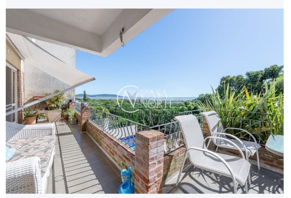 Casa à venda com 4 quartos, 473m², 4 suítes, 4 vagas, Rua José Sanguinetti no bairro Jardim Isabel em Porto Alegre